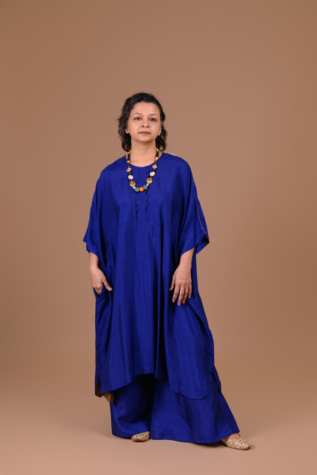 Neela kaftan with triangluar details